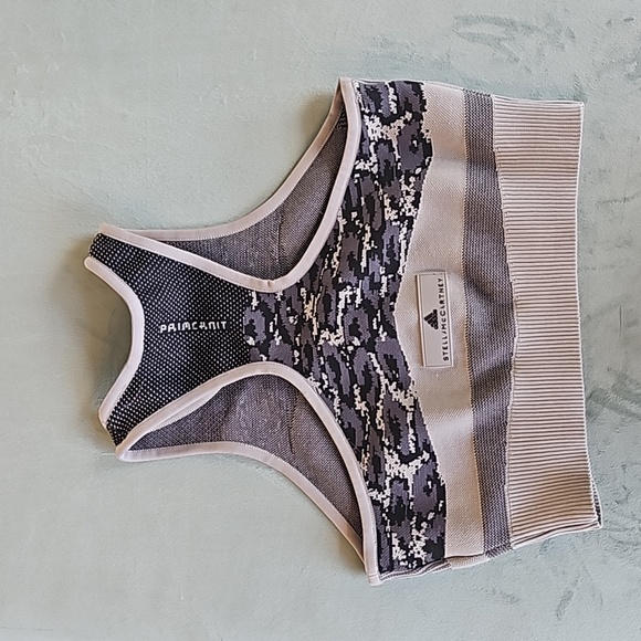 Adidas Top,  Size M - Picture 3 of 4